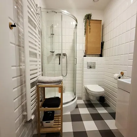 Na Grobli, Przy Kladce Zwierzynieckiej Wrocław