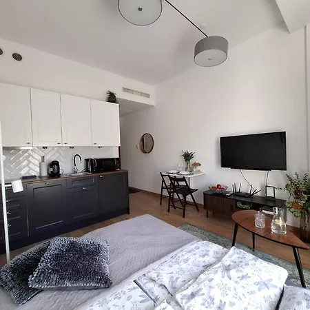 Na Grobli, Przy Kladce Zwierzynieckiej Wrocław